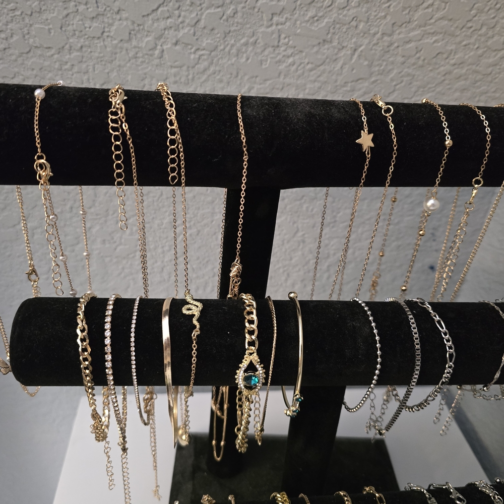 Elegant Gold and Silver Jewelry 50+pieces Of Necklaces Bracelets And Earrings - Picture 4 of 9
